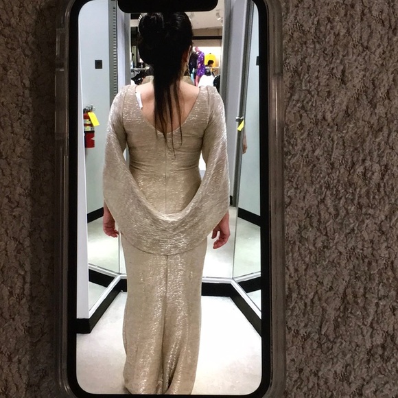 NWT Betsy & Adam Metallic Cape Gown Gold/Silver Size 6 - Picture 13 of 16